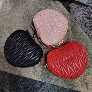 Miumiu handbags new MATELASSÉ leather heart love bag 5BH166