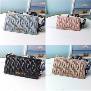 miumiu official website MATELASSÉ leather clutch card holder 5MB006