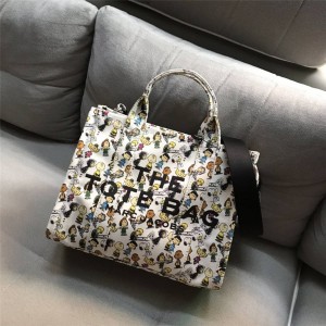 Marc Jacobs/MJ New Canvas Printed PEANUTS Small Shopping Bag