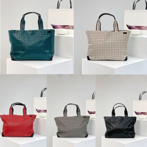 ISSEY MIYAKE men's and women's casual shoulder handbag shopping bag