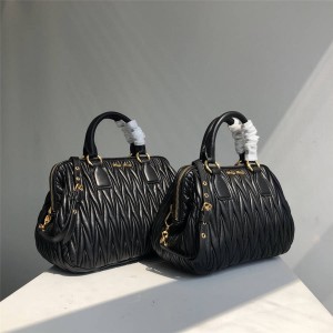 MiuMiu official website pleated sheepskin handbag RL0059/RL0061