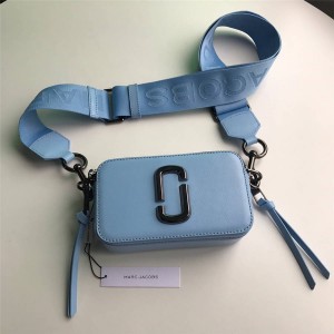 Marc Jacobs MJ SNAPSHOT AIRBRUSH camera bag sky blue