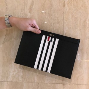 THOM BROWNE TB new 4-striped leather clutch