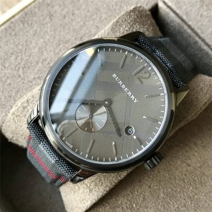 BURBERRY Men's BU10012 Fashion Business 40mm Watch