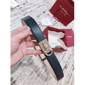 Ferragamo official website ladies new leather STUDIO belt