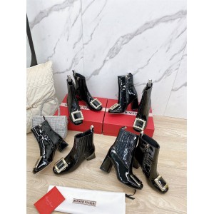 Roger Vivier RV Très Vivier Chelsea Strass Buckle Booties