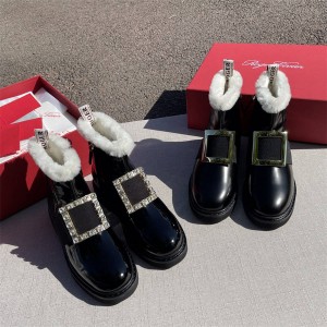 Roger Vivier RV Viv' Rangers metal buckle patent leather ankle boots wool boots