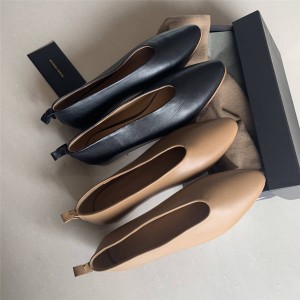 Bottega Veneta official website bv sheepskin almond flat shoes