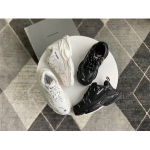 Balenciaga full of brand logo TRIPLE S sneakers 536737