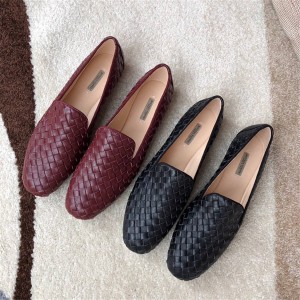 BOTTEGA VENETA BV official website intreccio woven lambskin slippers