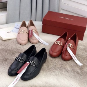 ferragamo women's shoes GANCINI moccasin loafers 725760