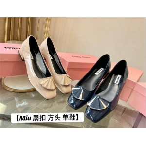 MIUMIU women's shoes, ladies patent leather scalloped square toe shoes