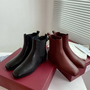 Ferragamo official website new elastic strap Chelsea ankle boots