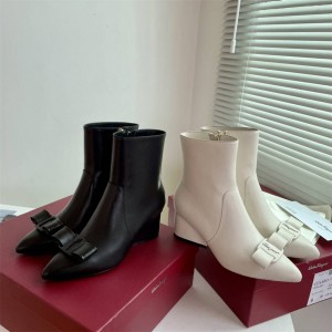 Ferragamo Women's Boots Chunky Heel Pointed Bow VIVA Booties 741022