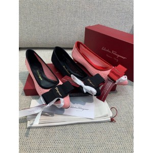 FERRAGAMO Colorblock Bow Pointed Toe Cutout Viva Knit Shoes Flats