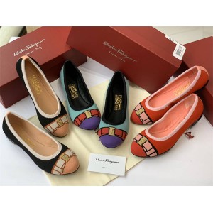 Ferragamo Varina Ballet Flats 01N989 728365