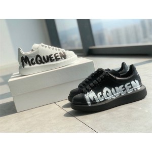 Alexander McQueen McQueen Graffiti print sneakers 698614