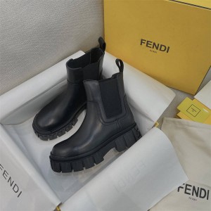 FENDI Women's Boots Force Chelsea Short Boots 8T8187