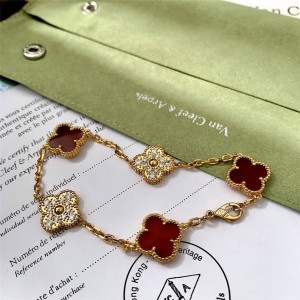 Van Cleef & Arpels VCA Diamond Carnelian Vintage Alhambra Bracelet 5 Patterns
