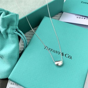 Tiffany sterling silver beanie Elsa Peretti® series bean necklace