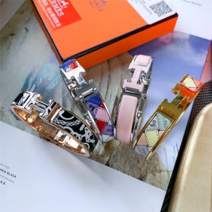 hermes official website new narrow enamel Clic H bracelet