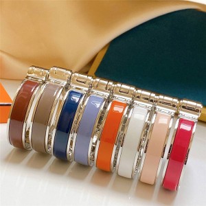 Hermes new narrow enamel hinged bracelet silver