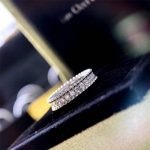 Van Cleef & Arpels VCA single row diamond Perlée diamonds ring