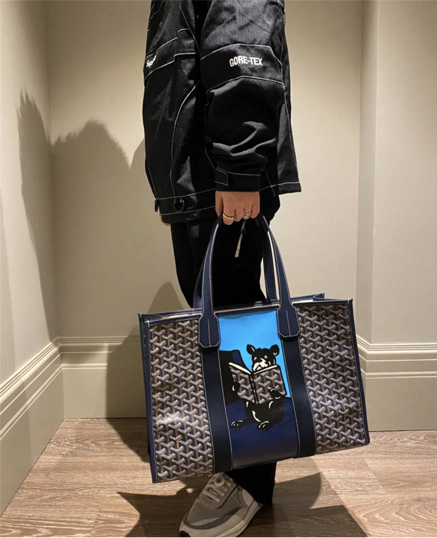 Goyard print graffiti bulldog Villette tote shopping bag